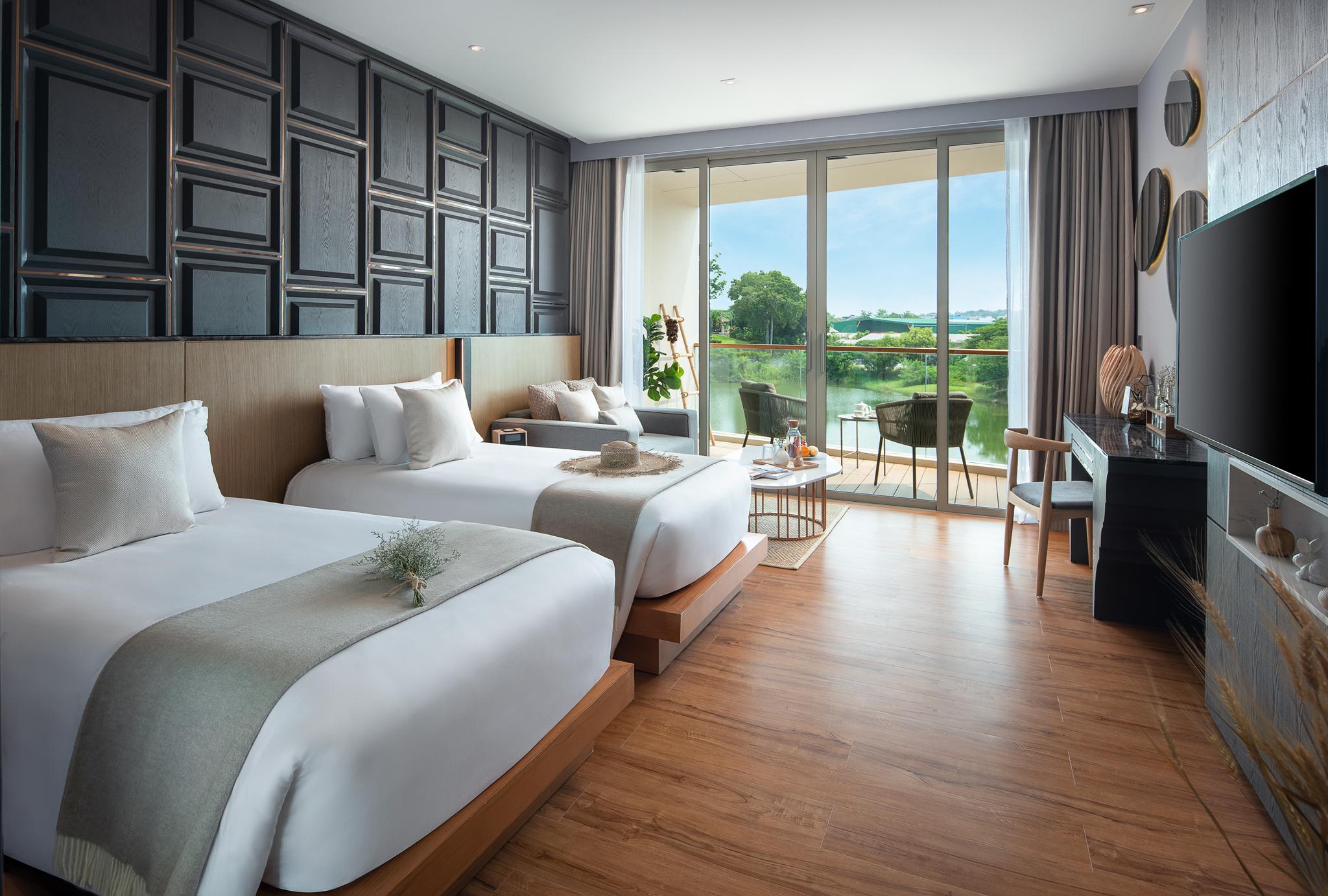 Wyndham Grand Nai Harn Beach Phuket Exterior foto